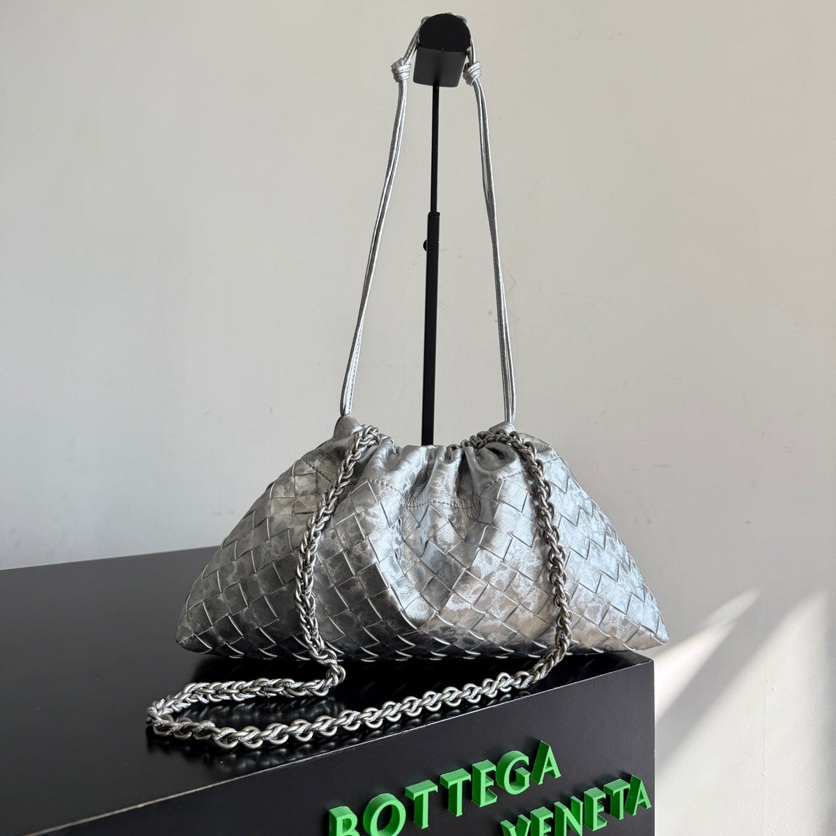 Bottega Veneta 2026 Dustbag 33cm Silver Intrecciato Lamina Satin Leather